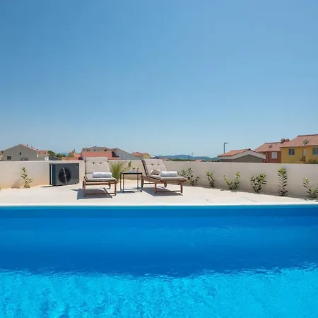 Villa With Two Pools Vodice