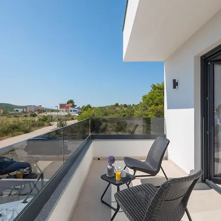 Villa With Two Pools *